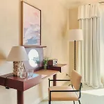 Hotel Le Provençal - Rénové En 2025 - Bord De Hyères