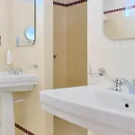 Hotel Le Provencal - Renove En 2025 - Bord De 4*