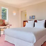 Le Provencal - Renove En 2025 - Bord De 4* Hyères
