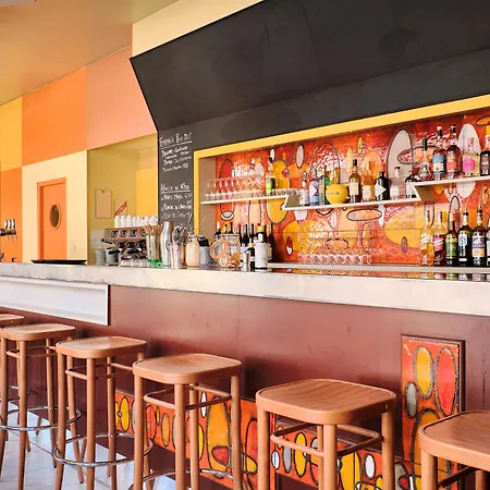 Hôtel Le Provençal - Rénové en 2025 - Bord de Mer 4* Hyères