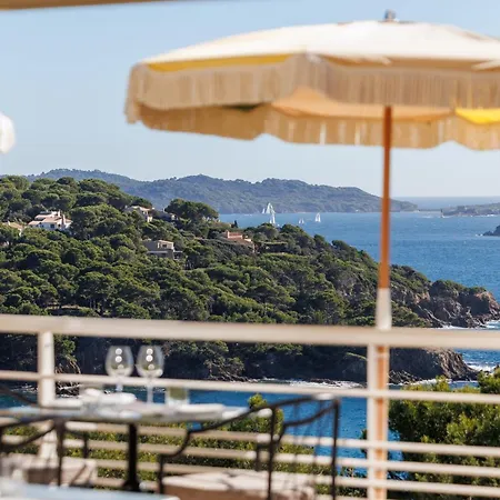 Hôtel Le Provençal - Rénové en 2025 - Bord de Mer Hotel Hyères
