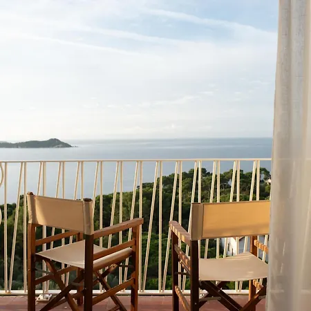 Hôtel Le Provençal - Rénové en 2025 - Bord de Mer Hyères