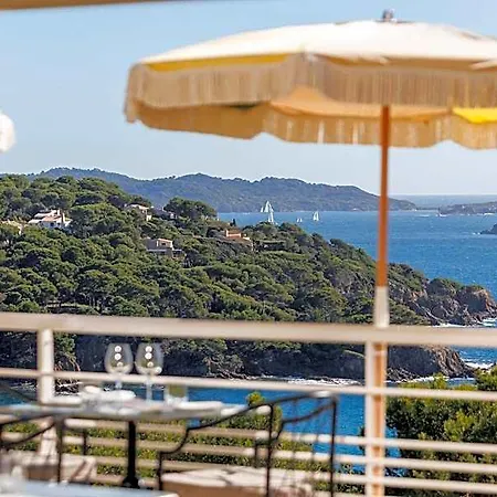Hotel Le Provencal - Renove En 2025 - Bord De Hyeres