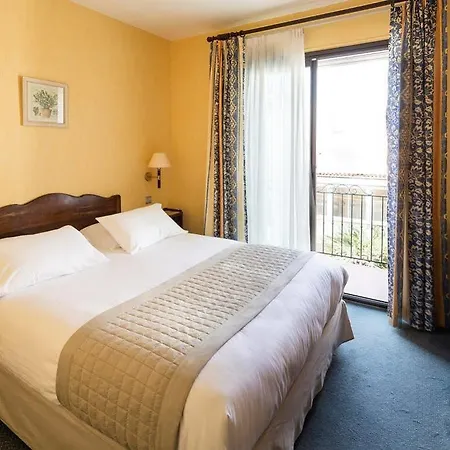 Hotel Le Provencal Renove En 2025 - Bord De Mer 3*