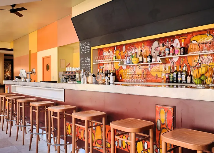 Le Provencal - Renove En 2025 - Bord De 4* Hyeres