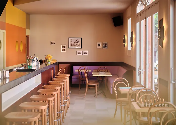 Le Provencal - Renove En 2025 - Bord De